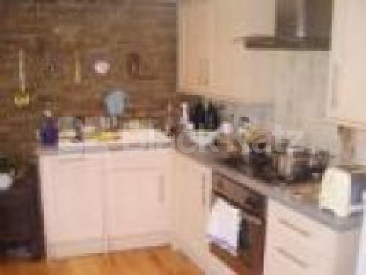 			Must See !, 3 Bedroom, 1 bath, 1 reception Flat			 Hornsey Rise Gardens, CROUCH END BORDERS N19